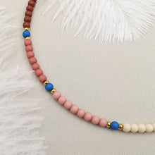 Carica l&#39;immagine nel visualizzatore di Gallery, Collana da donna choker colore beige marrone terracotta blu 35cm +5cm Oro
