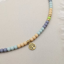 Carica l&#39;immagine nel visualizzatore di Gallery, Collana da donna choker colore beige verde grigio con ciondolo albero della vita 35cm +5cm Oro
