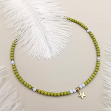 Carica l&#39;immagine nel visualizzatore di Gallery, Collana da donna choker colore verde celeste con ciondolo stellina 36cm +5cm Oro
