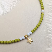 Carica l&#39;immagine nel visualizzatore di Gallery, Collana da donna choker colore verde celeste con ciondolo stellina 36cm +5cm Oro
