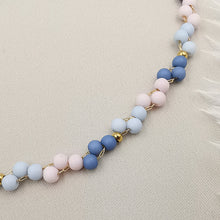 Carica l&#39;immagine nel visualizzatore di Gallery, Collana da donna choker a treccia colore rosa celeste blue jeans 36cm +5cm oro
