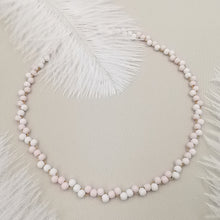 Carica l&#39;immagine nel visualizzatore di Gallery, Collana da donna choker a treccia colore rosa bianco 35cm +5cm oro
